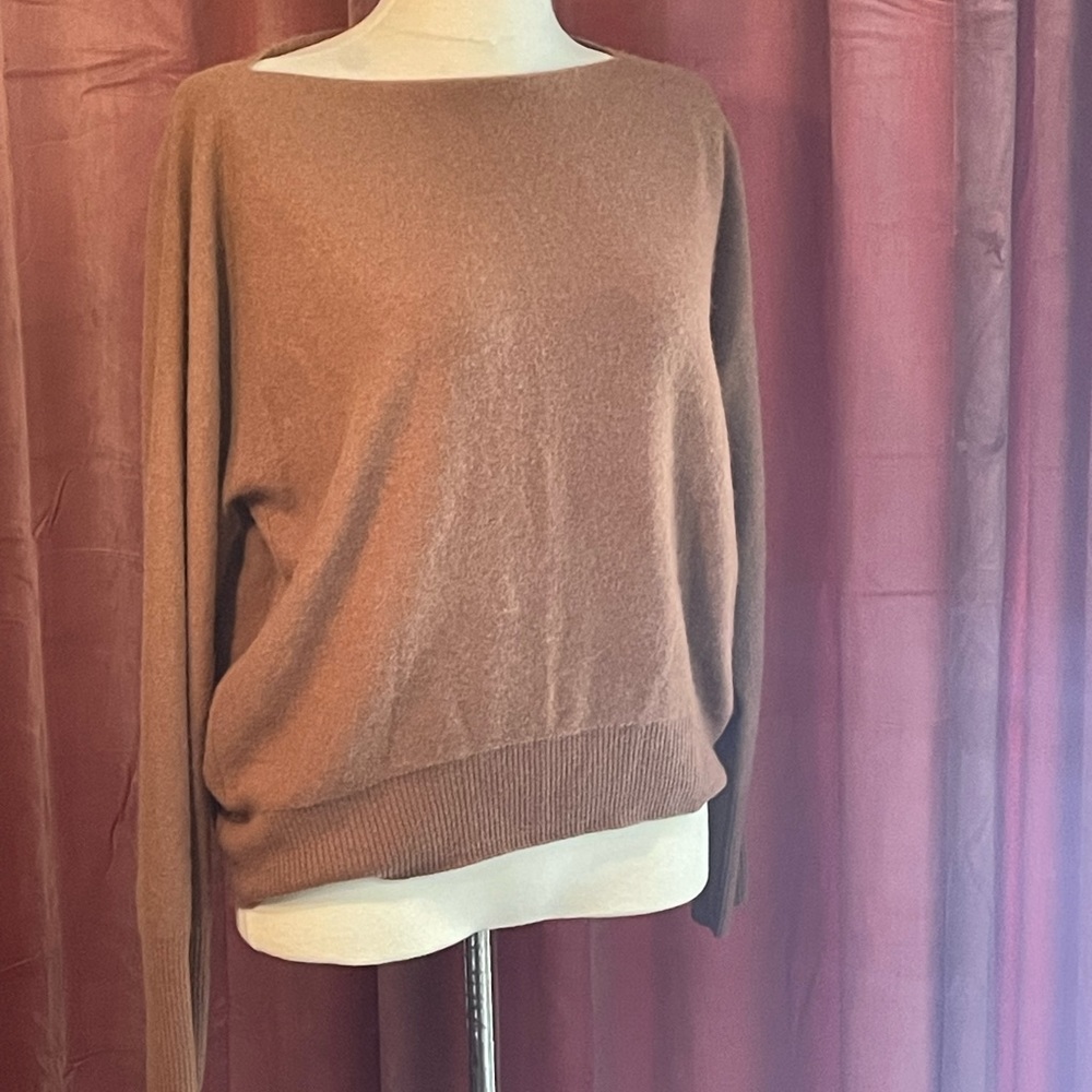 Vince Rust fall brown 100% cashmere boatneck sweater, NWT, L